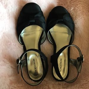 Black dress shoe, girls size 13, small heel